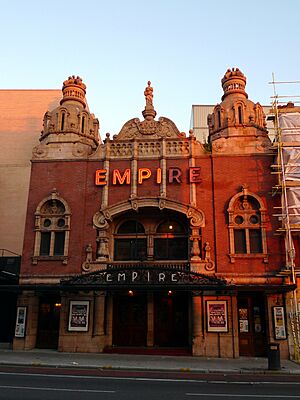 Hackney Empire, Hackney, E8 (3749526243)