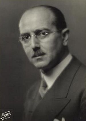 Hans Kelsen (1881–1973) ~1930 © Georg Fayer (1892–1950) OeNB 8026867.jpg