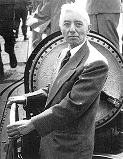 Hyman Rickover inspecting USS Nautilus