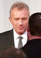 Joe Montana 2013 (cropped)