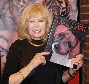 Loretta Swit 2019