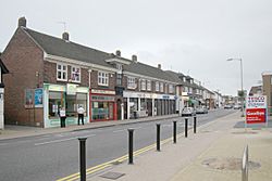 Lymington Road, Highcliffe - geograph.org.uk - 251216