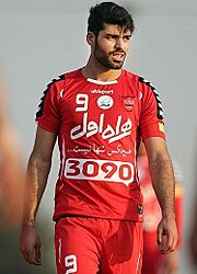 Mehdi Taremi in training