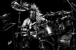 Mikkey-dee-02