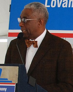 Rev. Leon Finney (5697231344) (3x4a).jpg