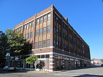 Willys Overland Block, Springfield MA.jpg