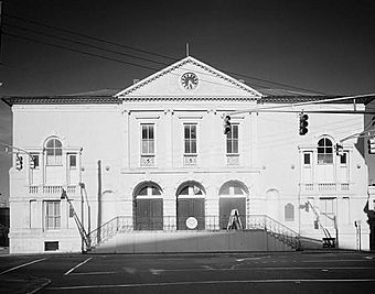 Customs House and Exchange (Charleston).jpg