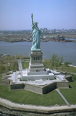 Freiheitsstatue NYC full