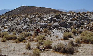 Lone Pine fault scarp-1200px.jpg