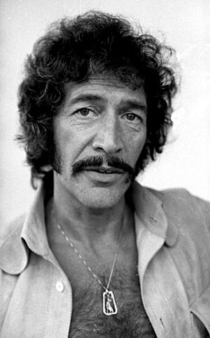 Peter Wyngarde Allan Warren