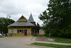 2009-0528-MN-IA16-Decorah-MilwaukeeRoadDepot