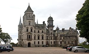 Dunrobin Castle 001