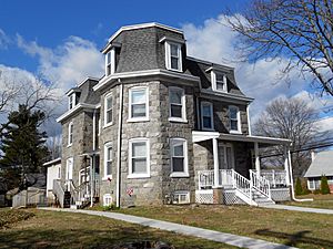 House in Rutledge, PA