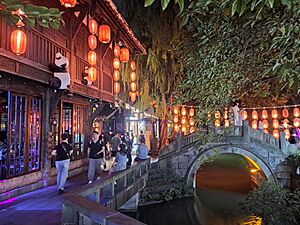 Jinli at Night 7