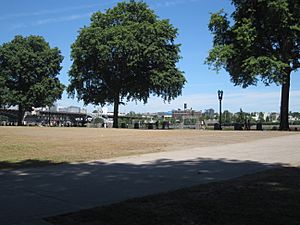 Tom McCall Waterfront Park