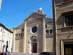 598FanoCattedrale