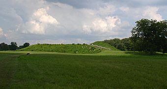 Angel mound with turret HRoe 2008.jpg