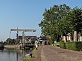 Birdaard, ophaalbrug met kerk op achtergrond 2009-09-19 10.53