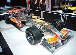 McLaren MP4-24 (49748713701).jpg