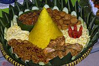 Nasi Tumpeng