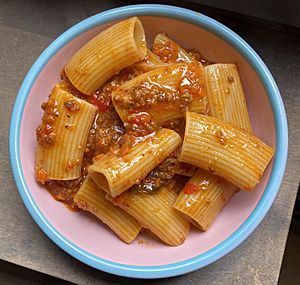 Paccheri ragu