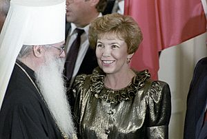 RIAN archive 662287 Metropolitan Pitirim and Raisa Gorbacheva