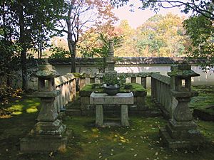 Ankokuji-asikagayoshinori01