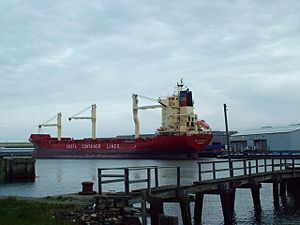 Battleship Wharf - geograph.org.uk - 1425151