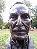 Billy Hughes bust