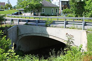 Bridge over Dalmatia Creek