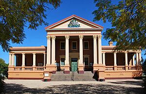 Deniliquin Court House 003