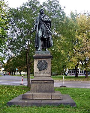 EinfDresden Theodor Körner Denkmal