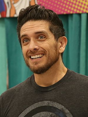 Josh Keaton (53284163737).jpg