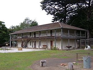 Sánchez Adobe exterior 2