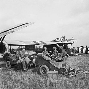 The first two gliders to touch down