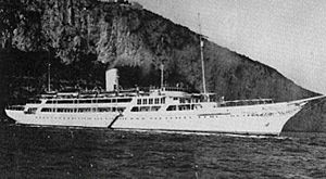 000-Al-Mahrousah Royal Egyptian Yacht.jpg