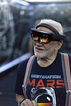 Apollo 11 astronaut Buzz Aldrin tries out Microsoft HoloLens (29794543715)