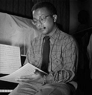 Billy Strayhorn, New York, N.Y., between 1946 and 1948 (William P. Gottlieb 08211).jpg