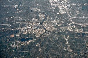 Des Moines, Iowa aerial 01A