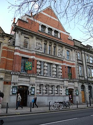 Fulham Baths 01