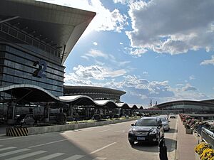 Taiyuan airport (6246642416)