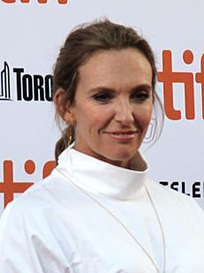 Toni Collette (48707296653) (cropped)