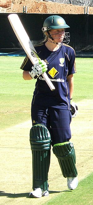 Alyssa Healy batting