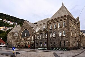 Bergen station, 2019 (01)