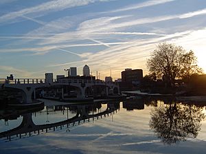 Bow Locks4