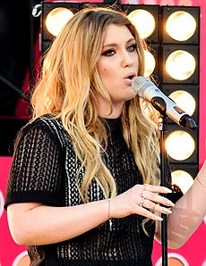 Ella Henderson (2) By Daniel Åhs Karlsson (cropped)