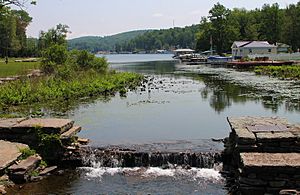 Harveys Lake Dam