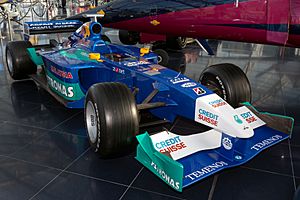 Sauber C20 front-right 2017 Hangar-7