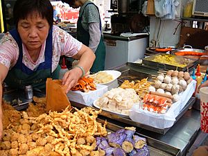 Street food in Causeway Bay.JPG