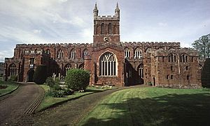 Church of The Holy Cross, Crediton.jpg